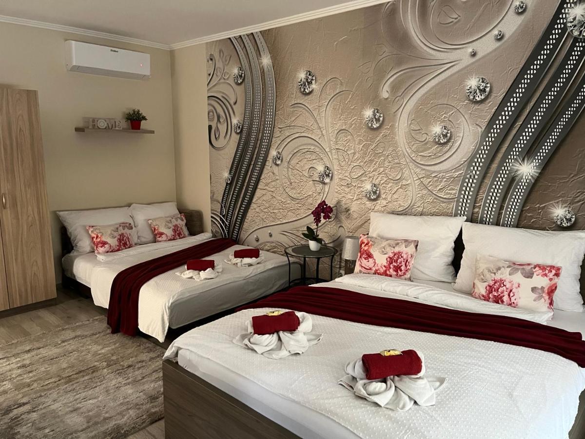 Oreo Apartman Eger Bagian luar foto
