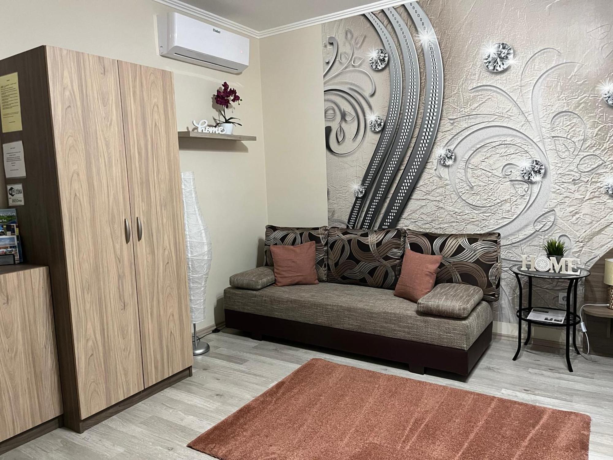 Oreo Apartman Eger Bagian luar foto