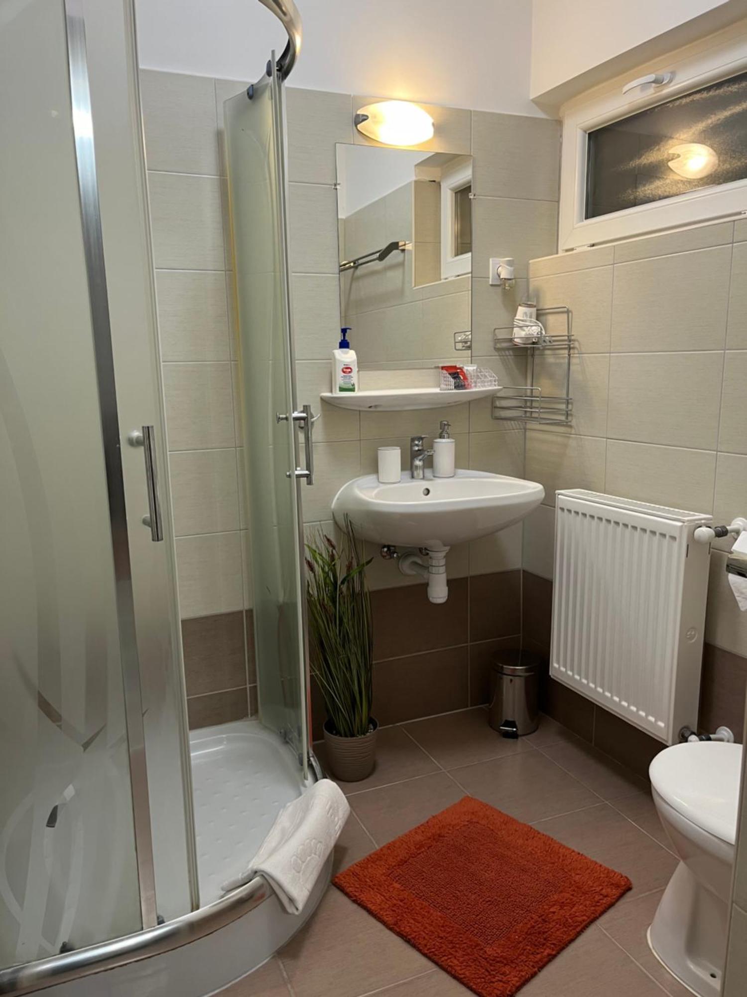 Oreo Apartman Eger Ruang foto